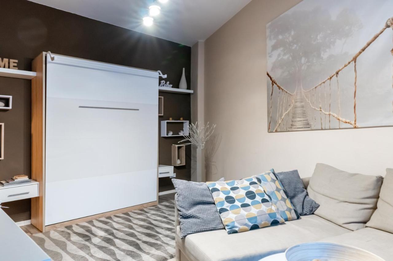 Upmarket Studio With Balcony In Friedrichshain Appartement