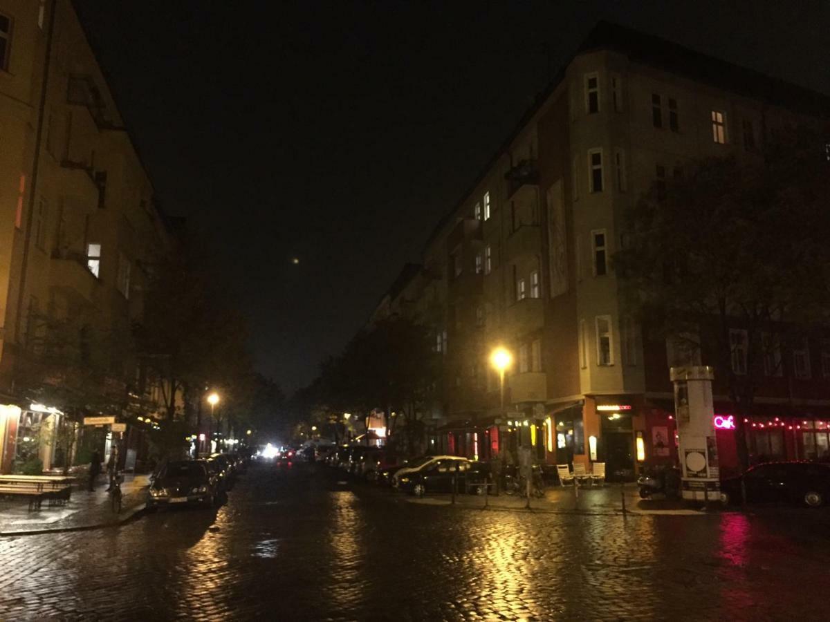 Upmarket Studio With Balcony In Friedrichshain * Berlijn